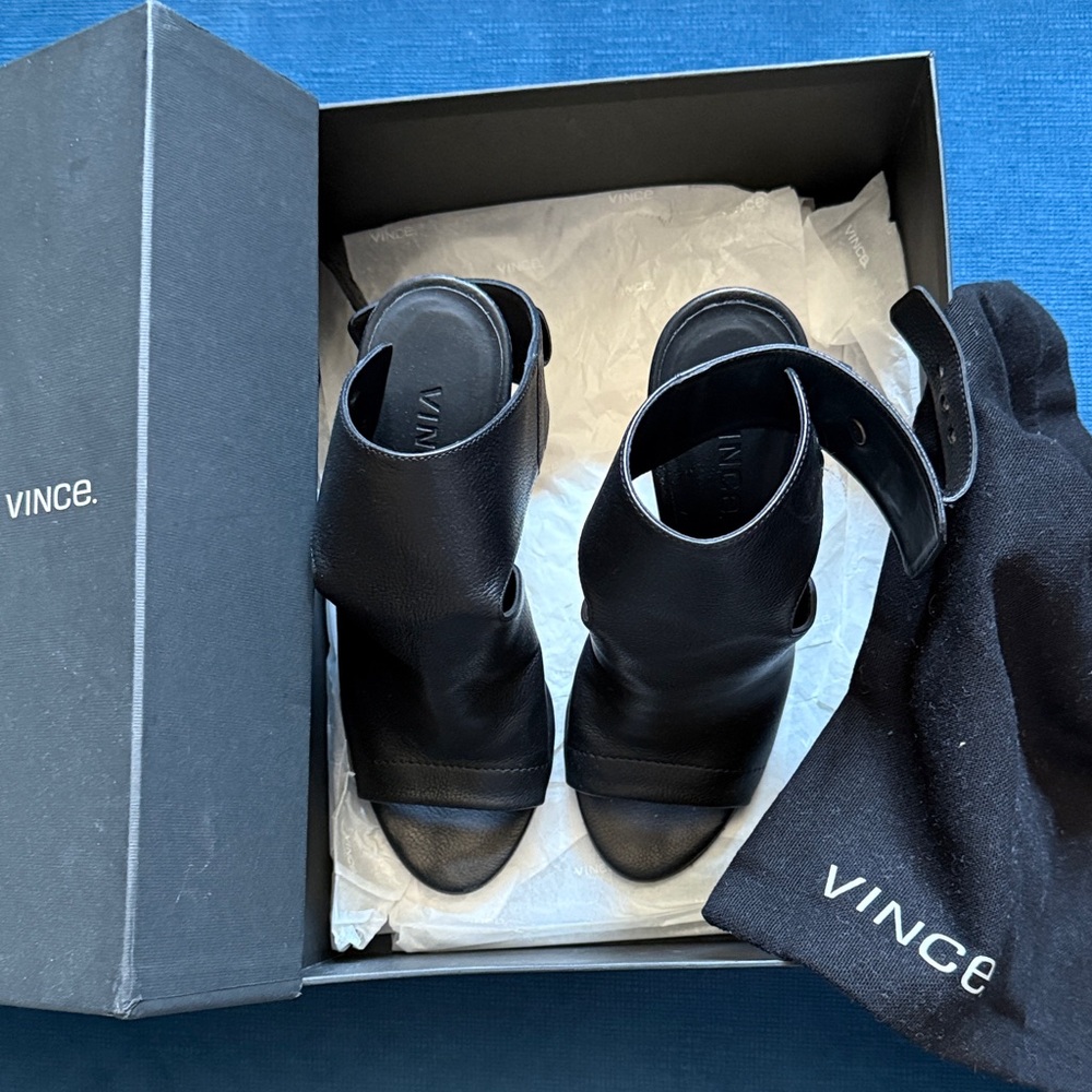 Vince “Addie” Black Open-Toe Leather Sandals